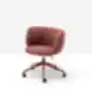 MIDJ MYS DP TS kėdė su pasukamu pagrindu ir ratukais, raudono audinio apmušalu.