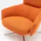 TORO poilsio fotelio oranžinio audinio sėdynės stambus planas iš MDD