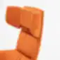 TORO poilsio fotelio oranžinio audinio galvos atramos stambus planas iš MDD